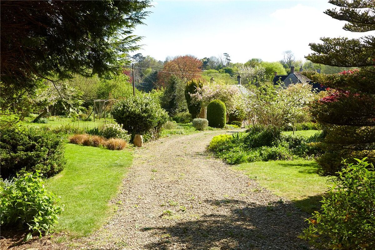 house for sale in High Street, Ramsden, Chipping Norton, OX7