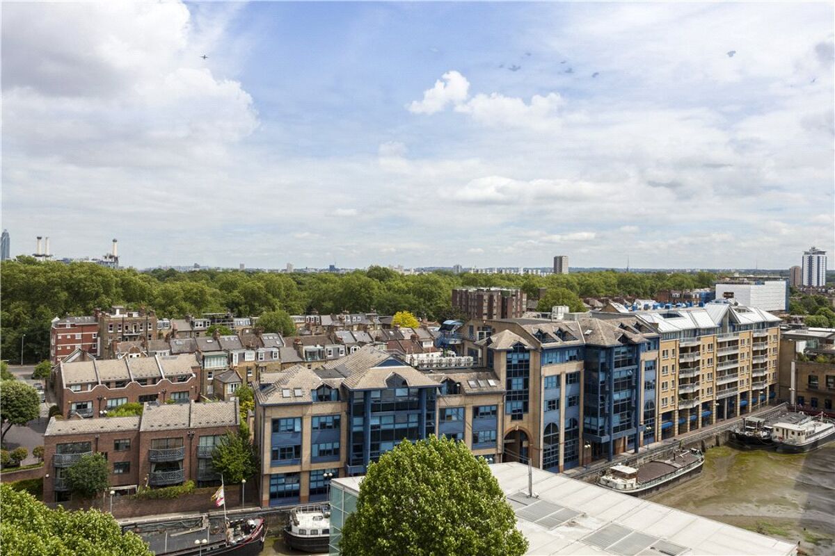 flat for sale in Albion Riverside Building, 8 Hester Road, Battersea