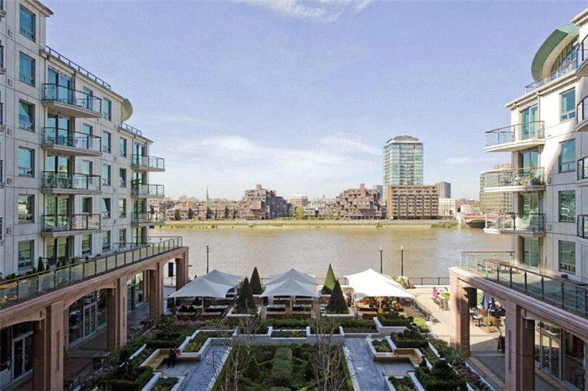 flat for sale in Galleon House, 8 St. Wharf, Vauxhall, London, SW8 RVR120057 Knight Frank