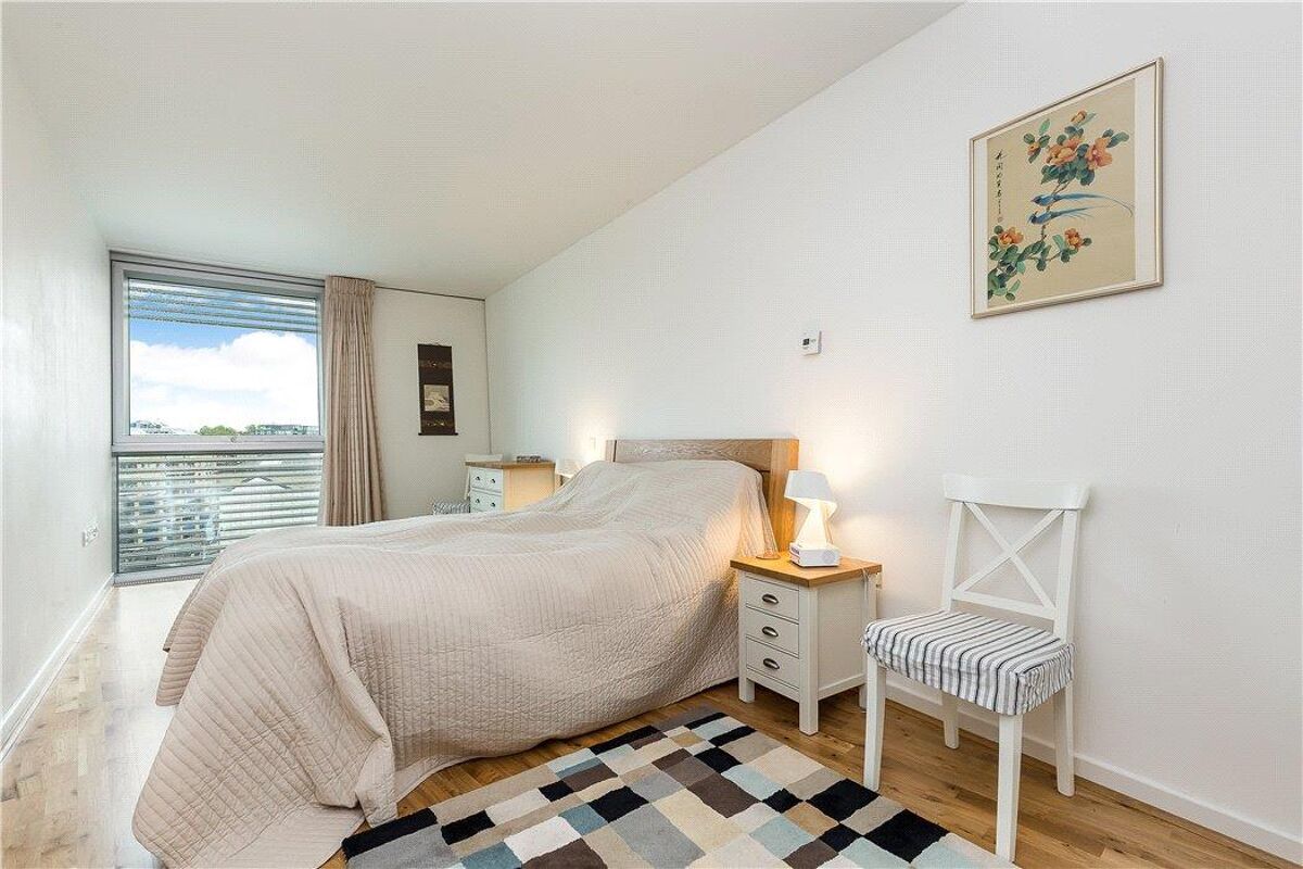 flat for sale in Albion Riverside Building, 8 Hester Road, Battersea