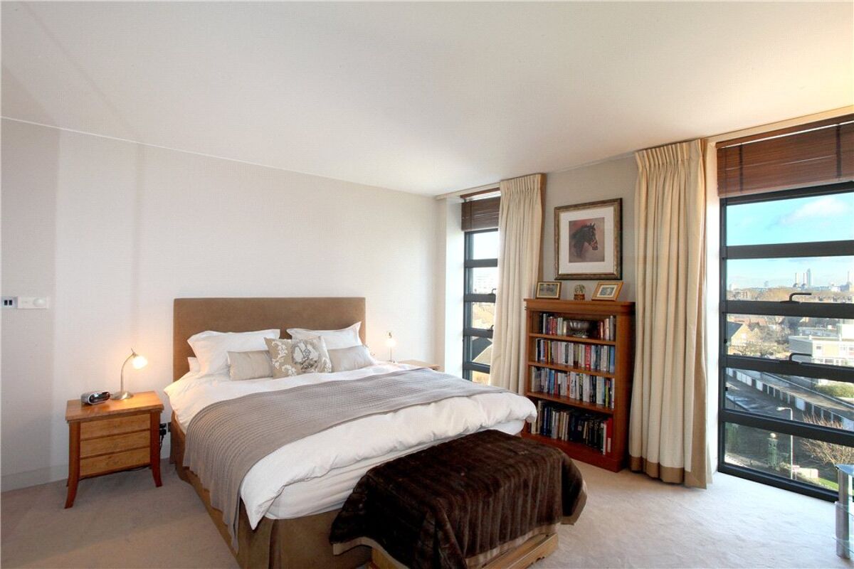 flat for sale in Montevetro, 100 Battersea Church Road, London, SW11