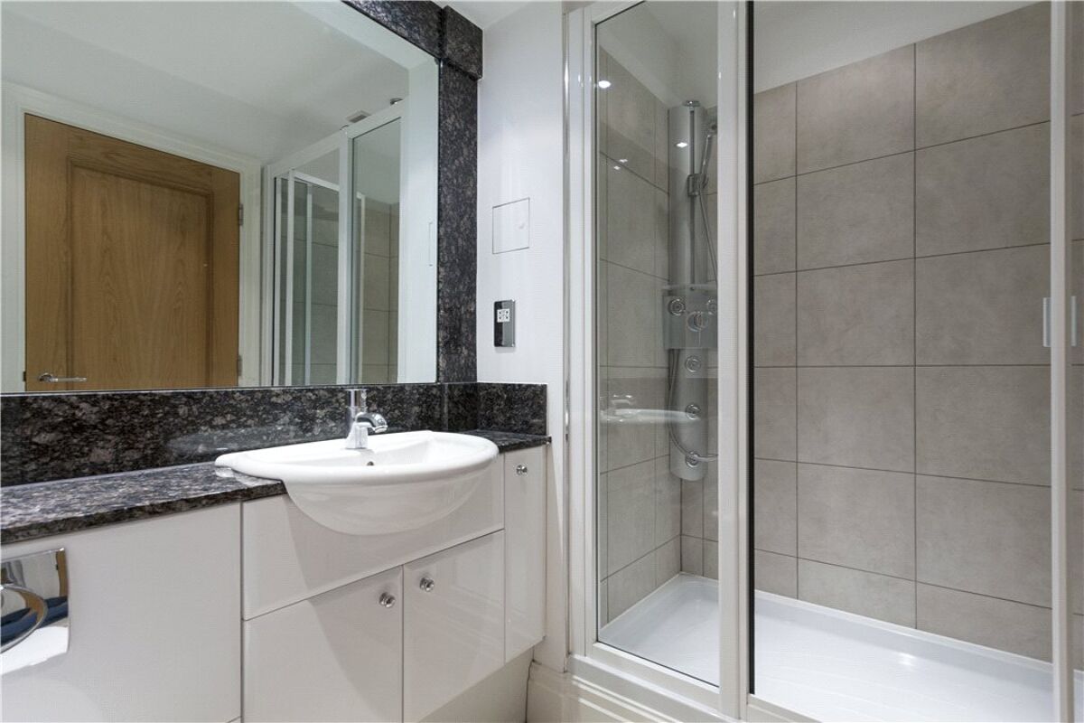 flat for sale in Aspect Court, Imperial Wharf, Fulham, London, SW6 ...