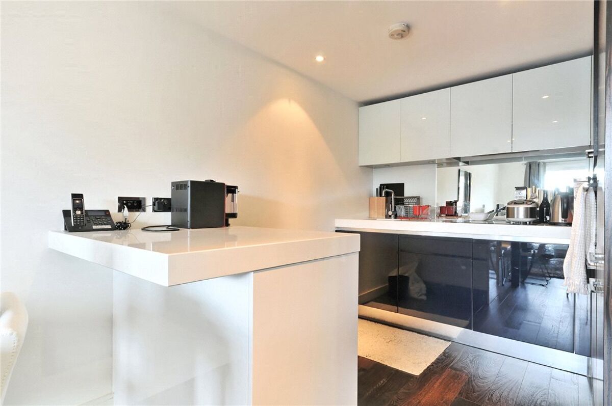flat for sale in Bramah House, Grosvenor Waterside, 9 Gatliff Road