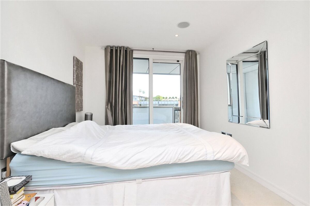 flat for sale in Bramah House, Grosvenor Waterside, 9 Gatliff Road