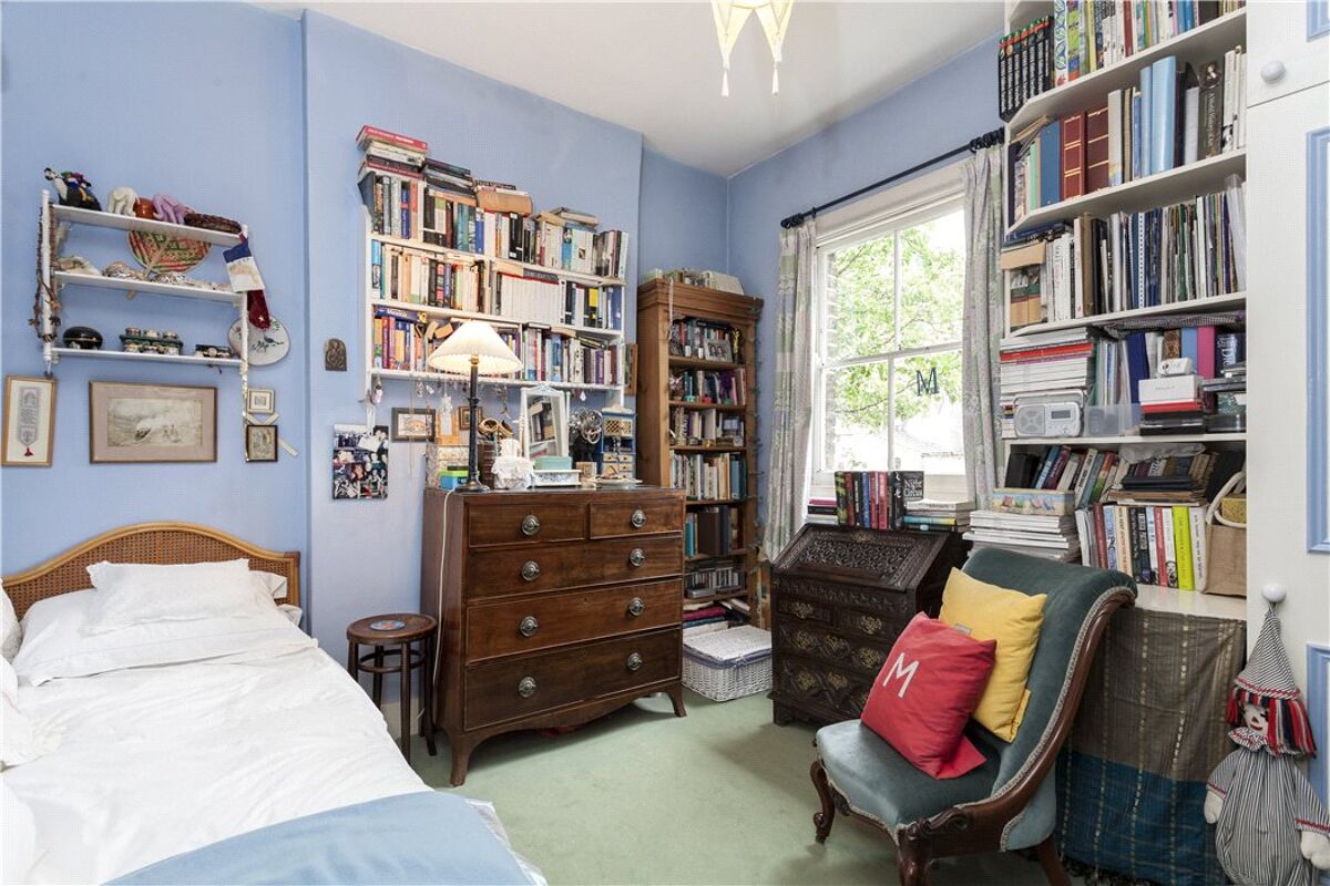 house for sale in Orbel Street, Battersea, London, SW11 RVR140309 Knight Frank