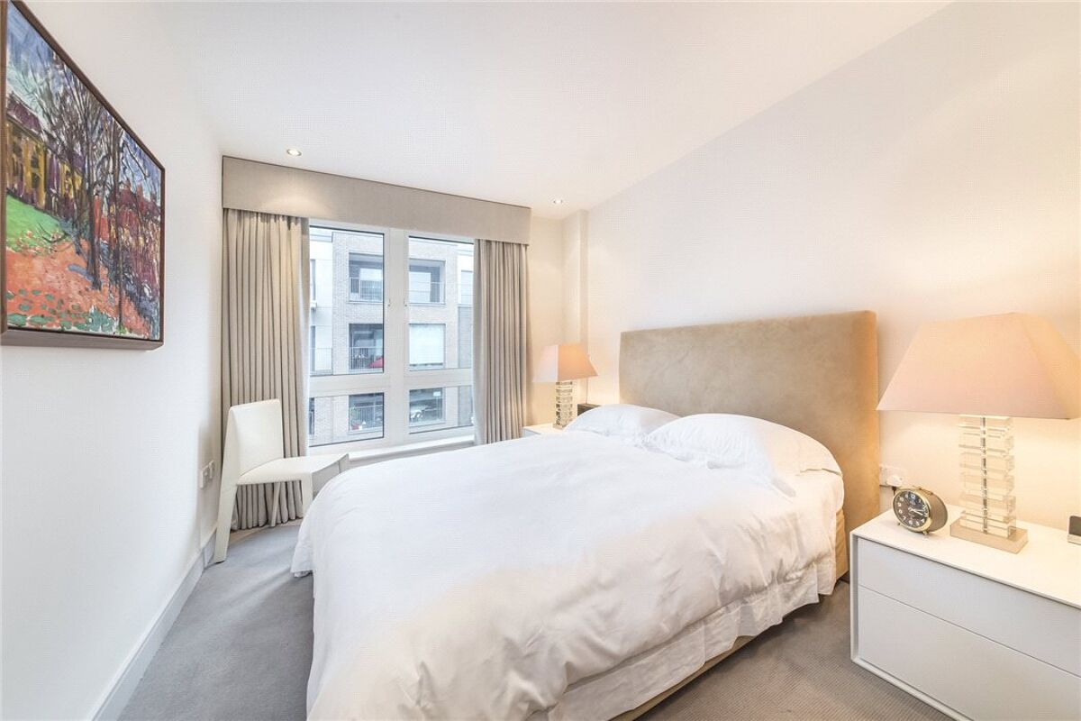 flat for sale in Compass House, Chelsea Creek, 5 Park Street, London