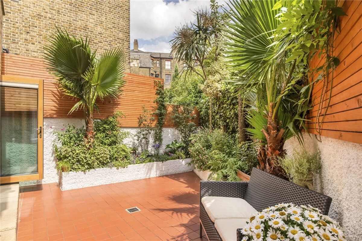 Property for sale Battersea Bridge Road, Battersea Park, London, SW11