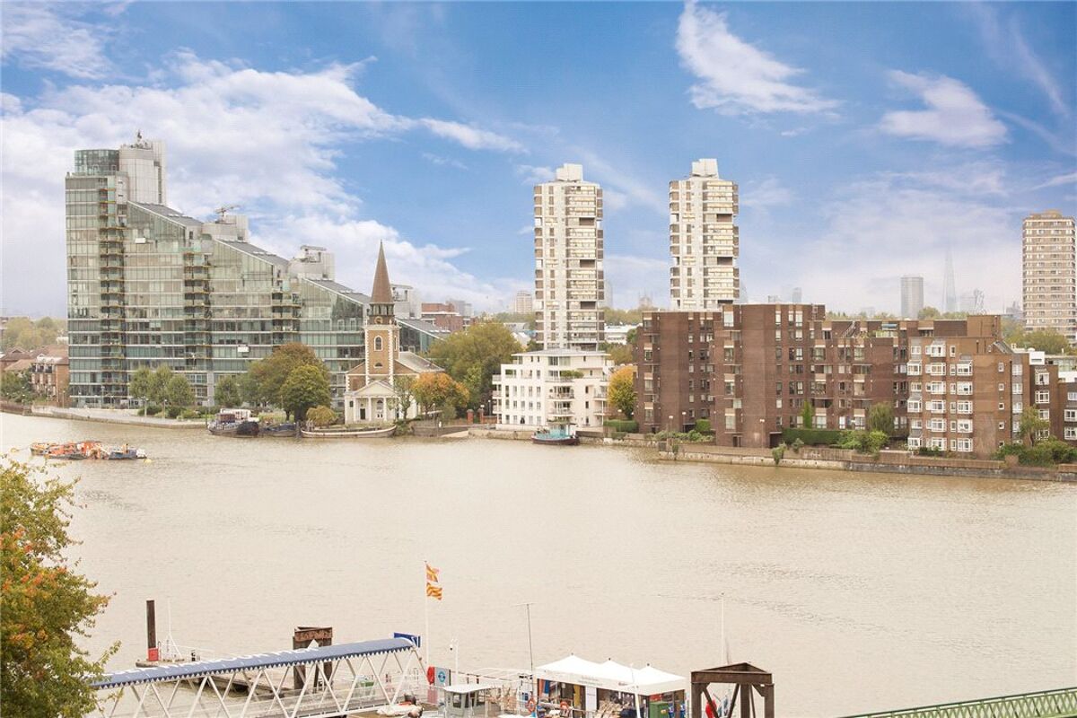 flat for sale in Thames Point, The Boulevard, Imperial Wharf, London