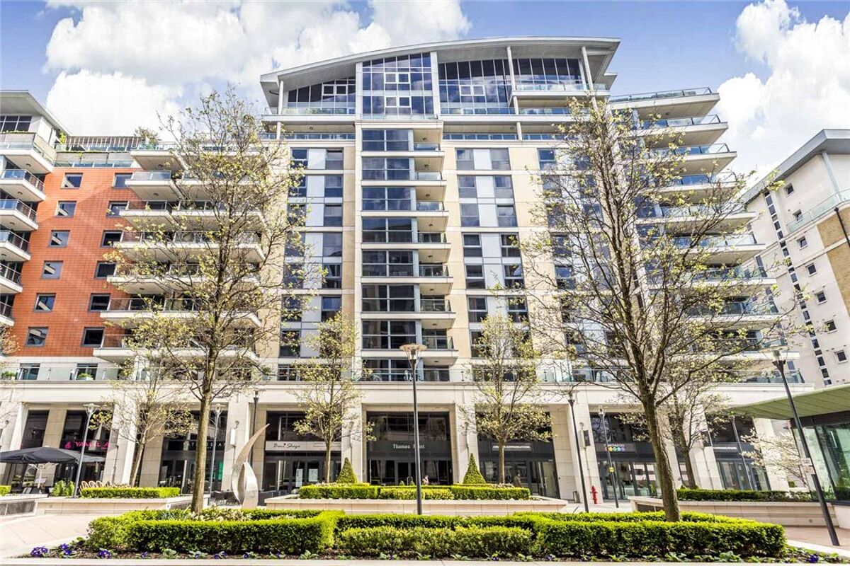 flat for sale in Thames Point, Imperial Wharf, The Boulevard, London
