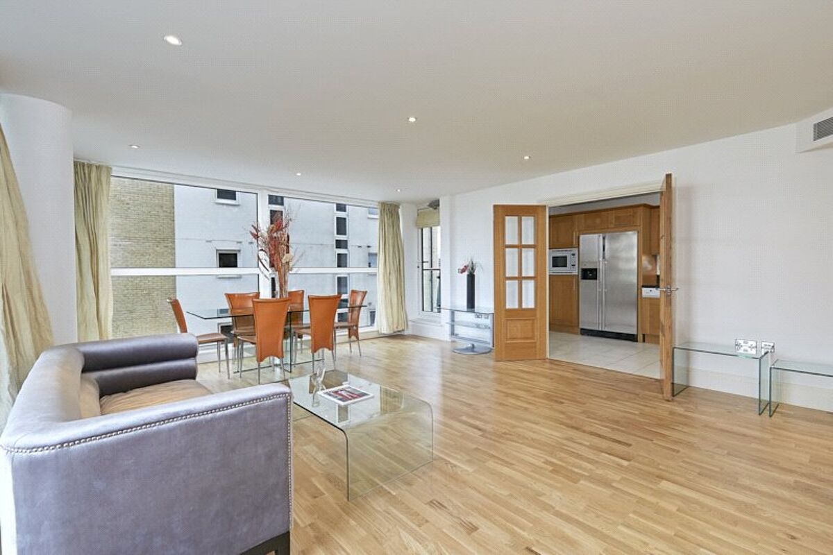 flat for sale in Thames Point, The Boulevard, Imperial Wharf, London