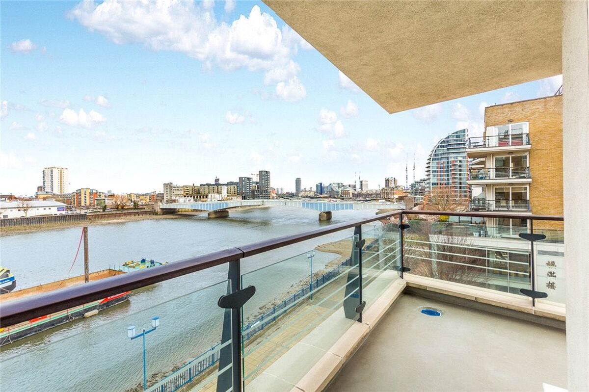 flat for sale in Compass House, Riverside West, Smugglers Way