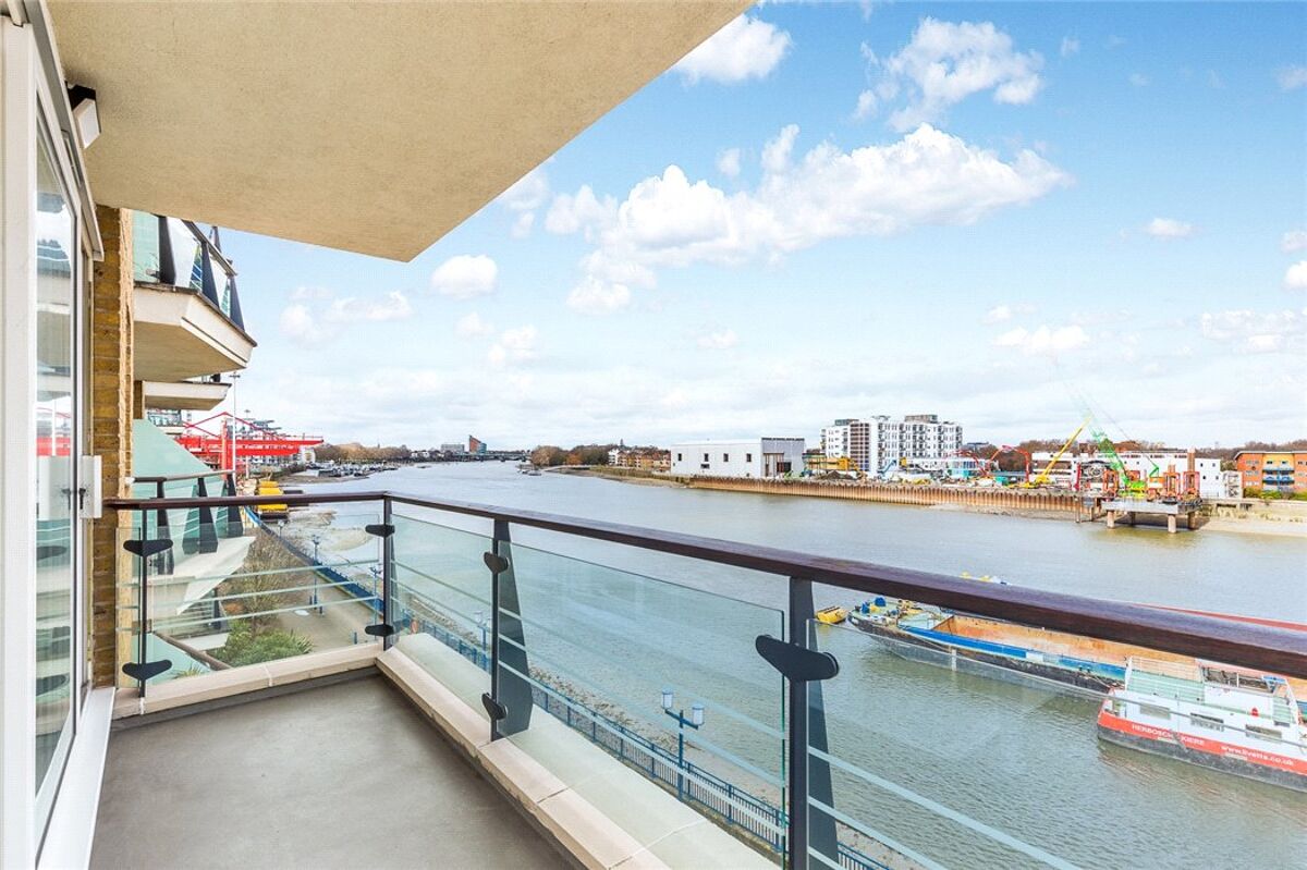 flat for sale in Compass House, Riverside West, Smugglers Way