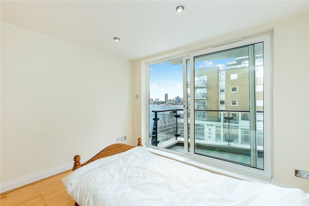 flat for sale in Compass House, Riverside West, Smugglers Way