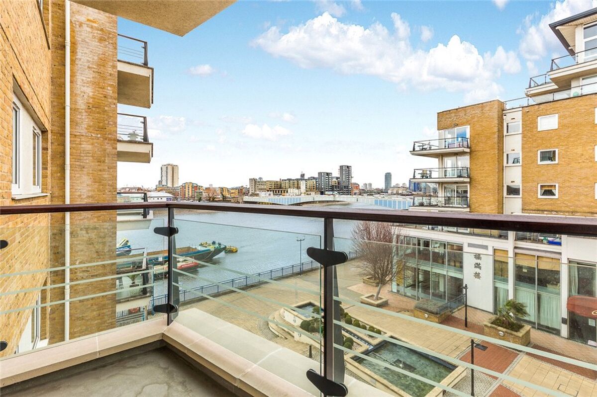 flat for sale in Compass House, Riverside West, Smugglers Way