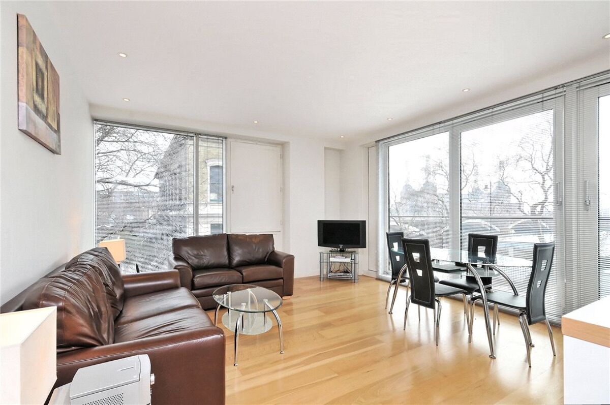 flat for sale in Cubitt Building, Grosvenor Waterside, 10 Gatliff Road