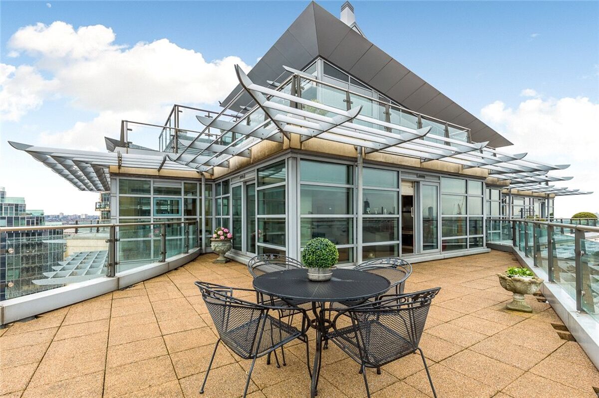 penthouse for sale in Juniper Drive, Battersea Reach, Wandsworth