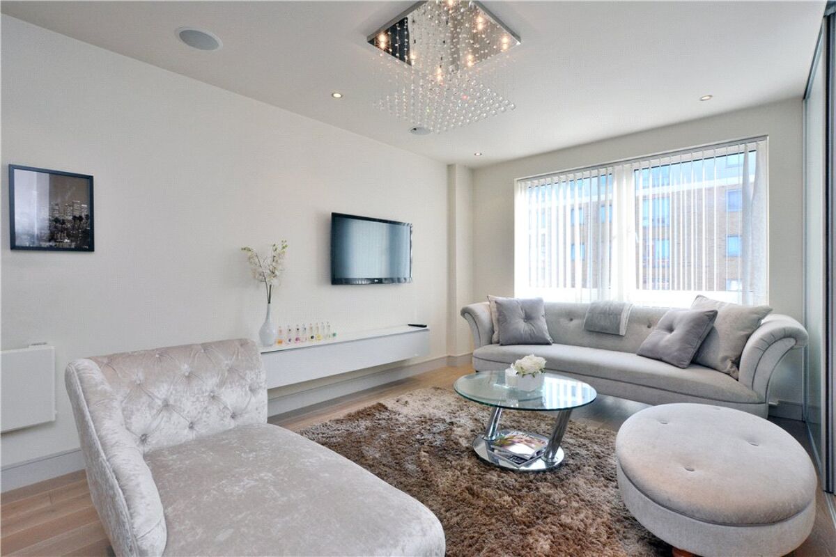 flat for sale in Compass House, 5 Park Street, London, SW6 RVR180135