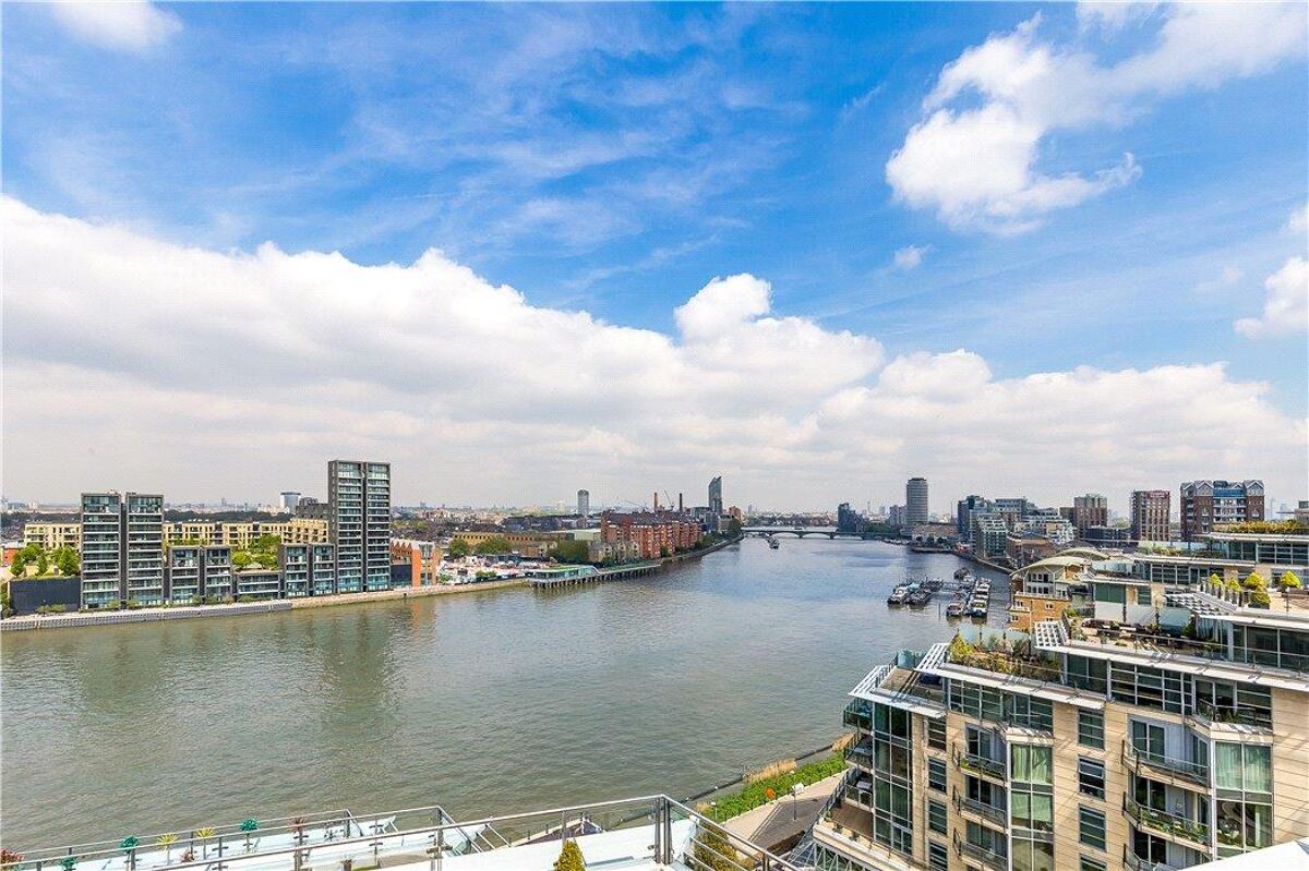 flat for sale in Commodore House, Juniper Drive, Battersea Reach