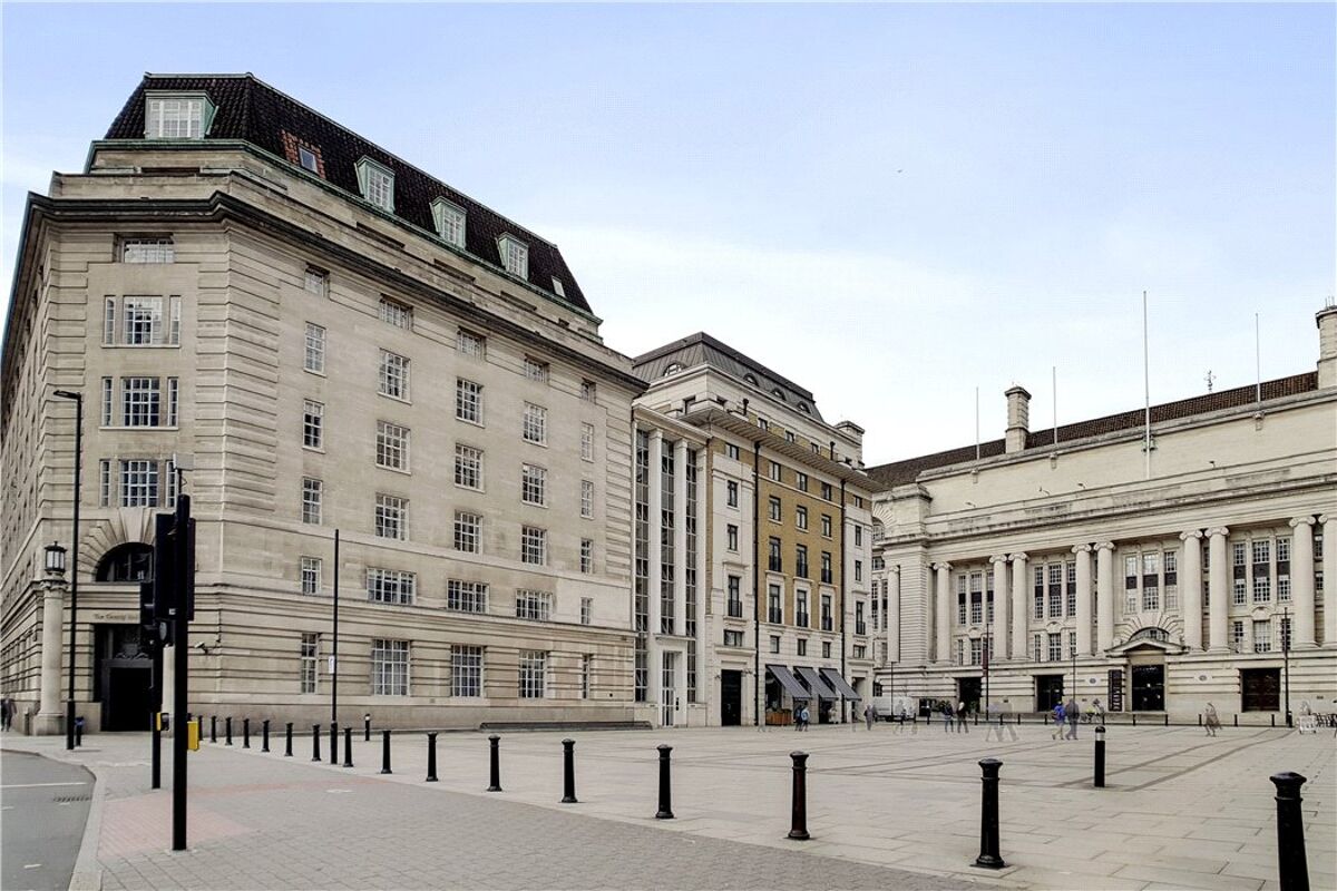 flat for sale in West Block, Forum Magnum Square, County Hall, London