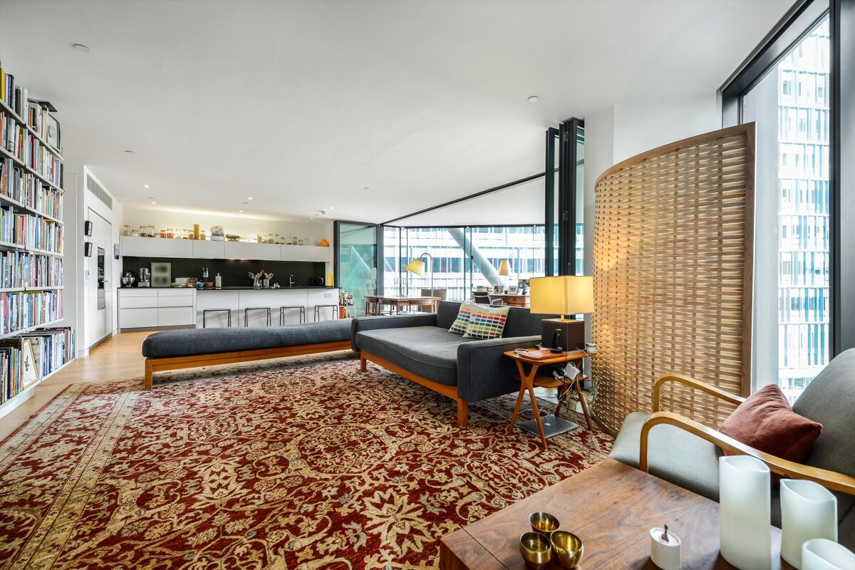 flat for sale in NEO Bankside, 70 Holland Street, Southbank, London