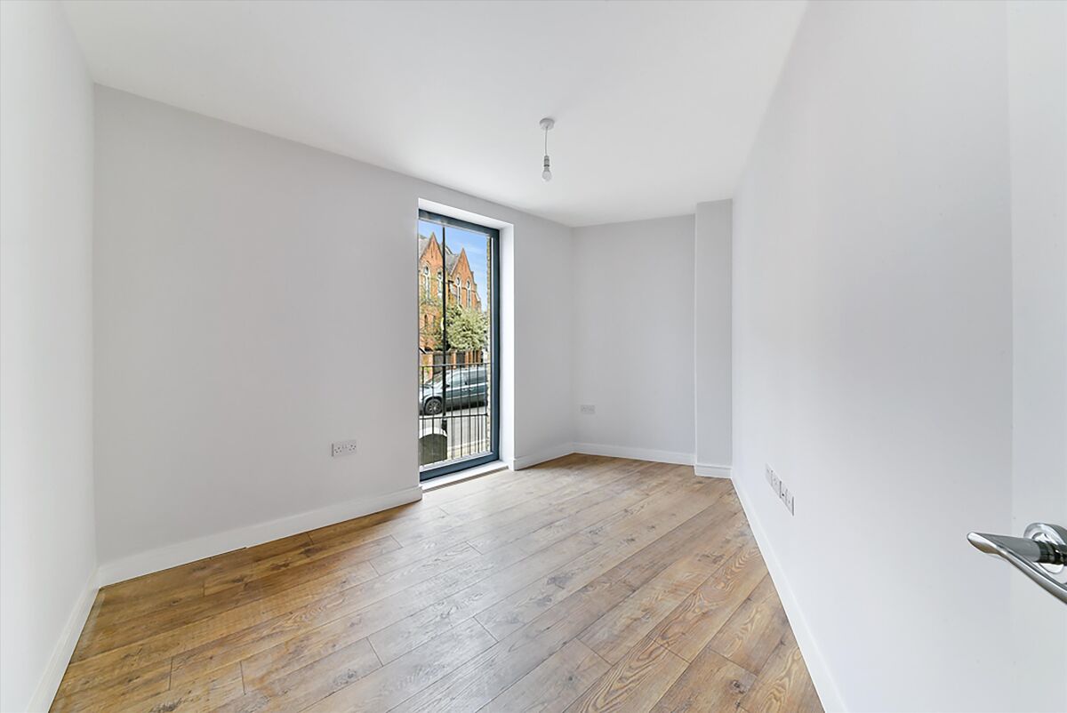 flat for sale in Albion Grove, London, N16 - SBK012102756 | Knight Frank