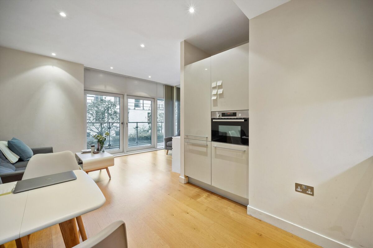 Flat for sale in Hepworth Court, Grosvenor Waterside, London, SW1W SBK012130707 Knight Frank