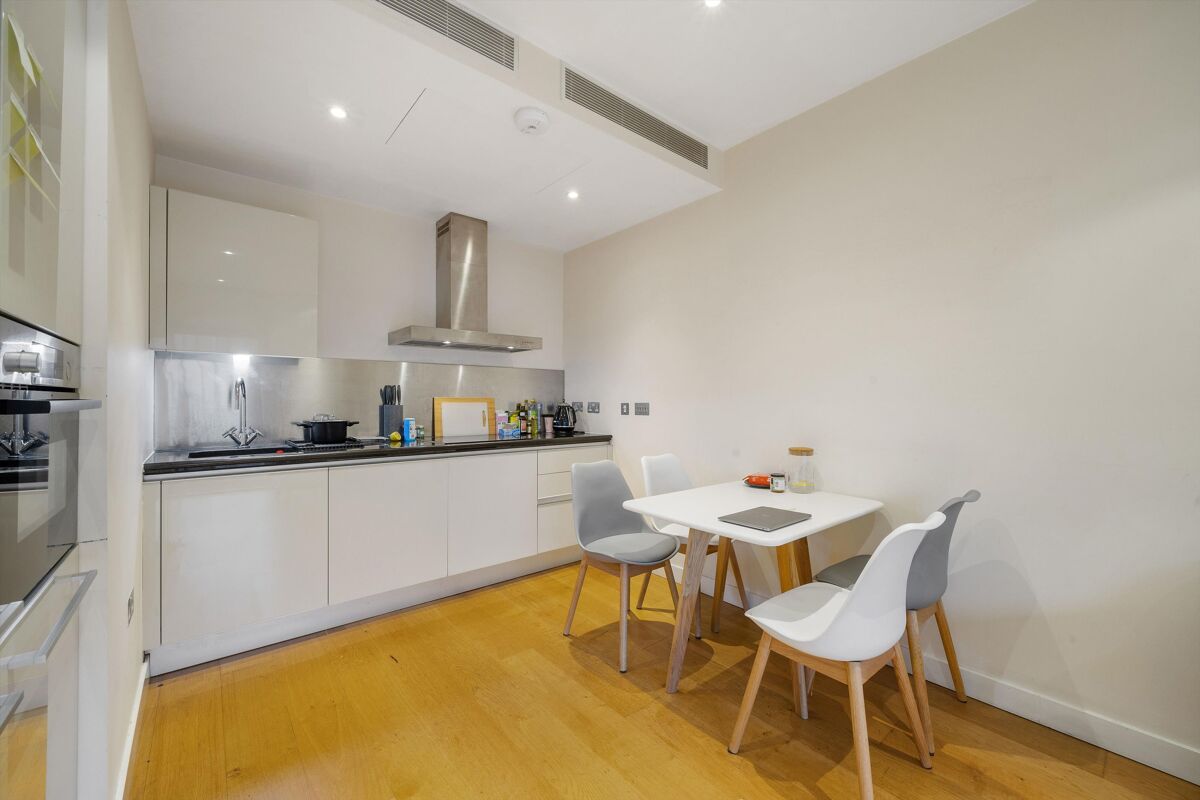 Flat for sale in Hepworth Court, Grosvenor Waterside, London, SW1W SBK012130707 Knight Frank