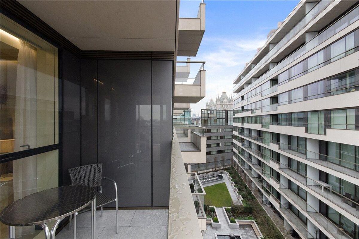flat for sale in Balmoral House, Earls Way, London, SE1 SBK012166849