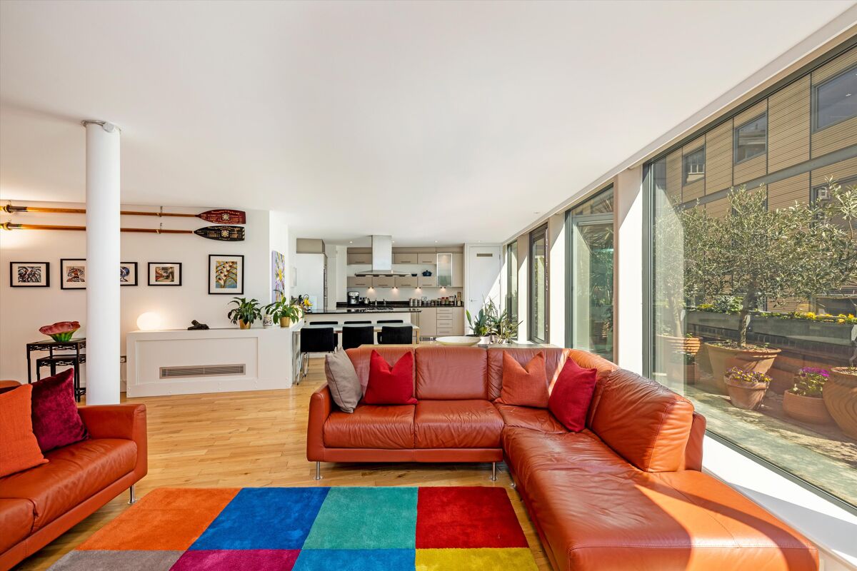 flat for sale in New Globe Walk, London, SE1 SBK012232319 Knight Frank