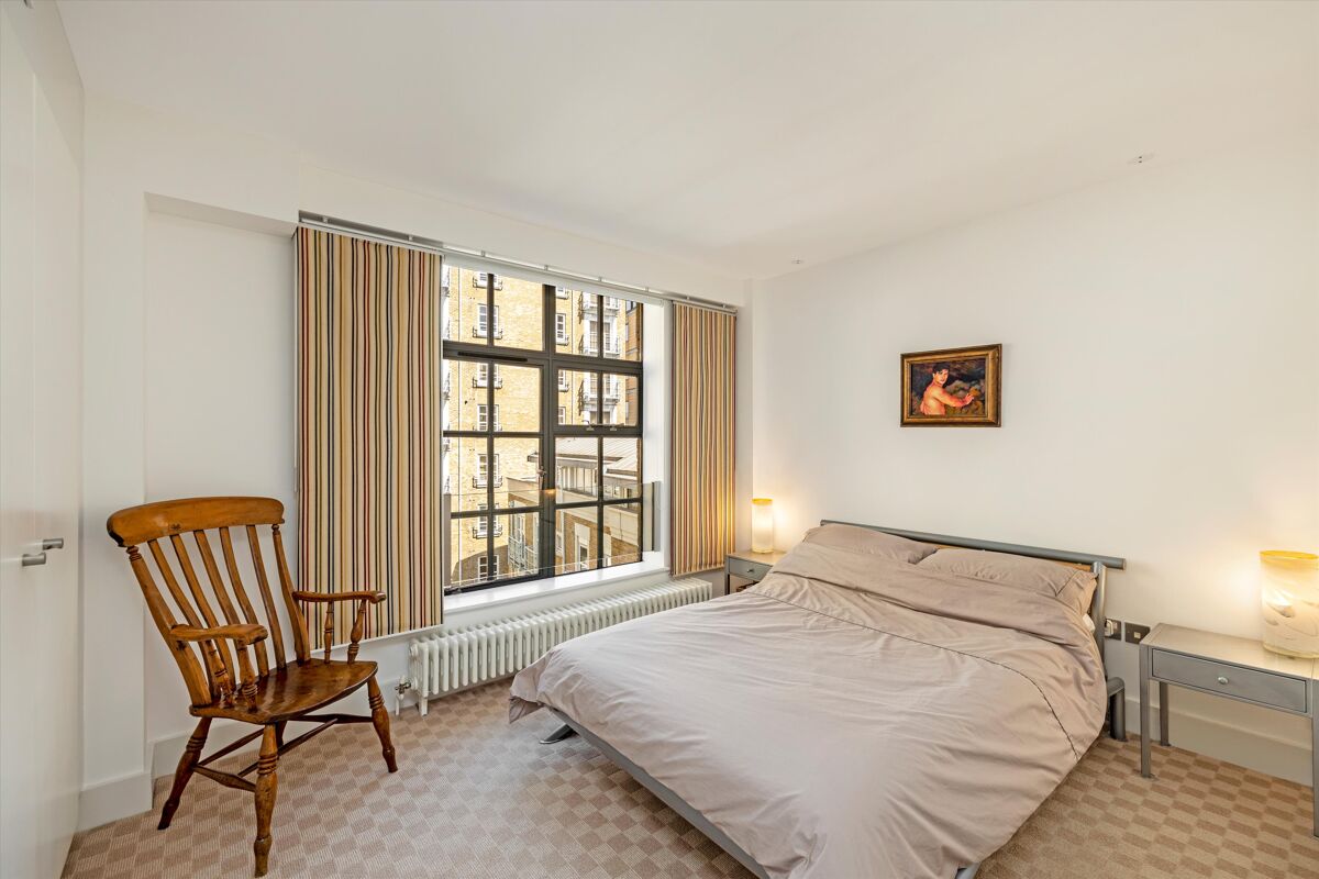 flat for sale in New Globe Walk, London, SE1 SBK012232319 Knight Frank