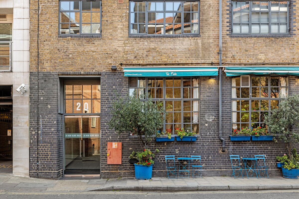 flat for sale in New Globe Walk, London, SE1 SBK012232319 Knight Frank