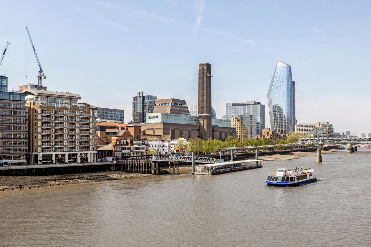 flat for sale in New Globe Walk, London, SE1 SBK012232319 Knight Frank