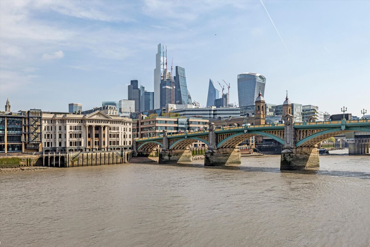 flat for sale in New Globe Walk, London, SE1 SBK012232319 Knight Frank