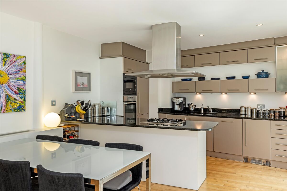 flat for sale in New Globe Walk, London, SE1 SBK012232319 Knight Frank