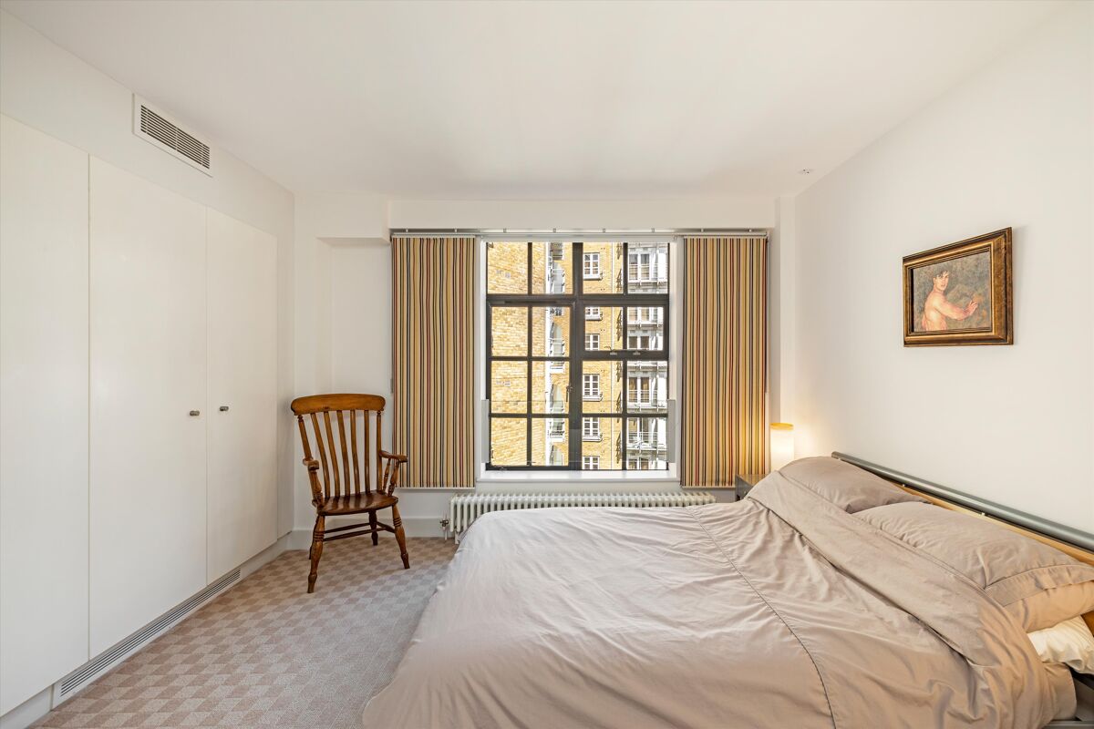 flat for sale in New Globe Walk, London, SE1 SBK012232319 Knight Frank