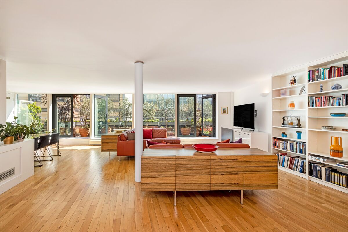 flat for sale in New Globe Walk, London, SE1 SBK012232319 Knight Frank