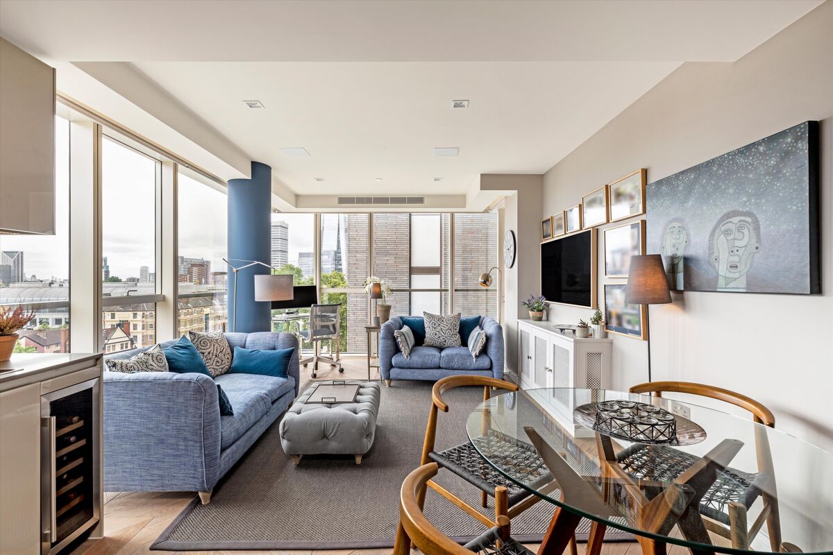 flat for sale in Balmoral House, Earls Way, London, SE1 SBK012258545