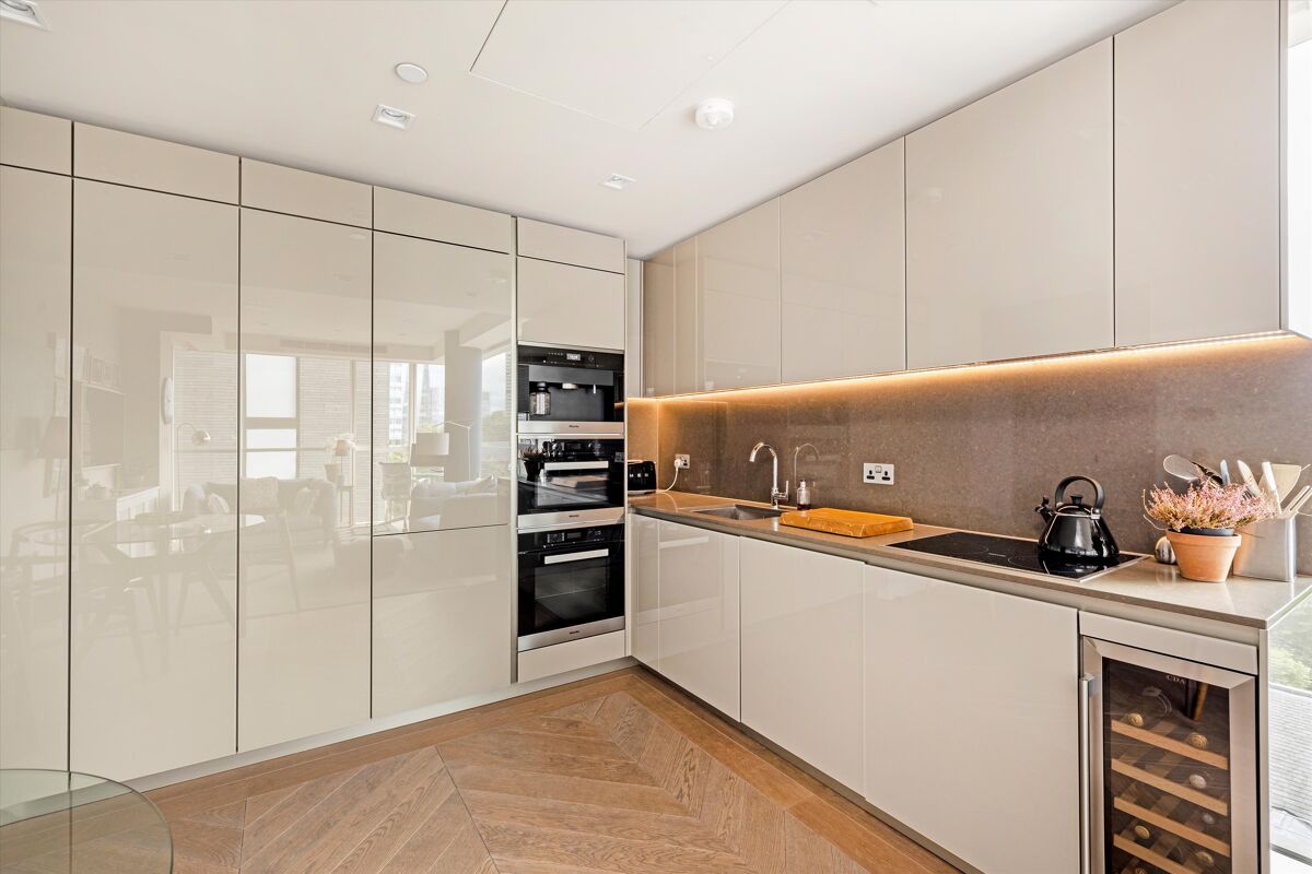 flat for sale in Balmoral House, Earls Way, London, SE1 SBK012258545