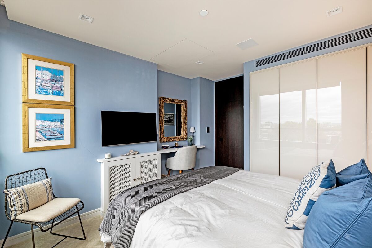 flat for sale in Balmoral House, Earls Way, London, SE1 SBK012258545