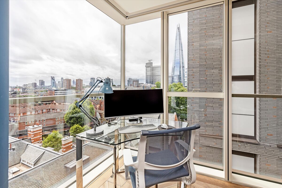 flat for sale in Balmoral House, Earls Way, London, SE1 SBK012258545