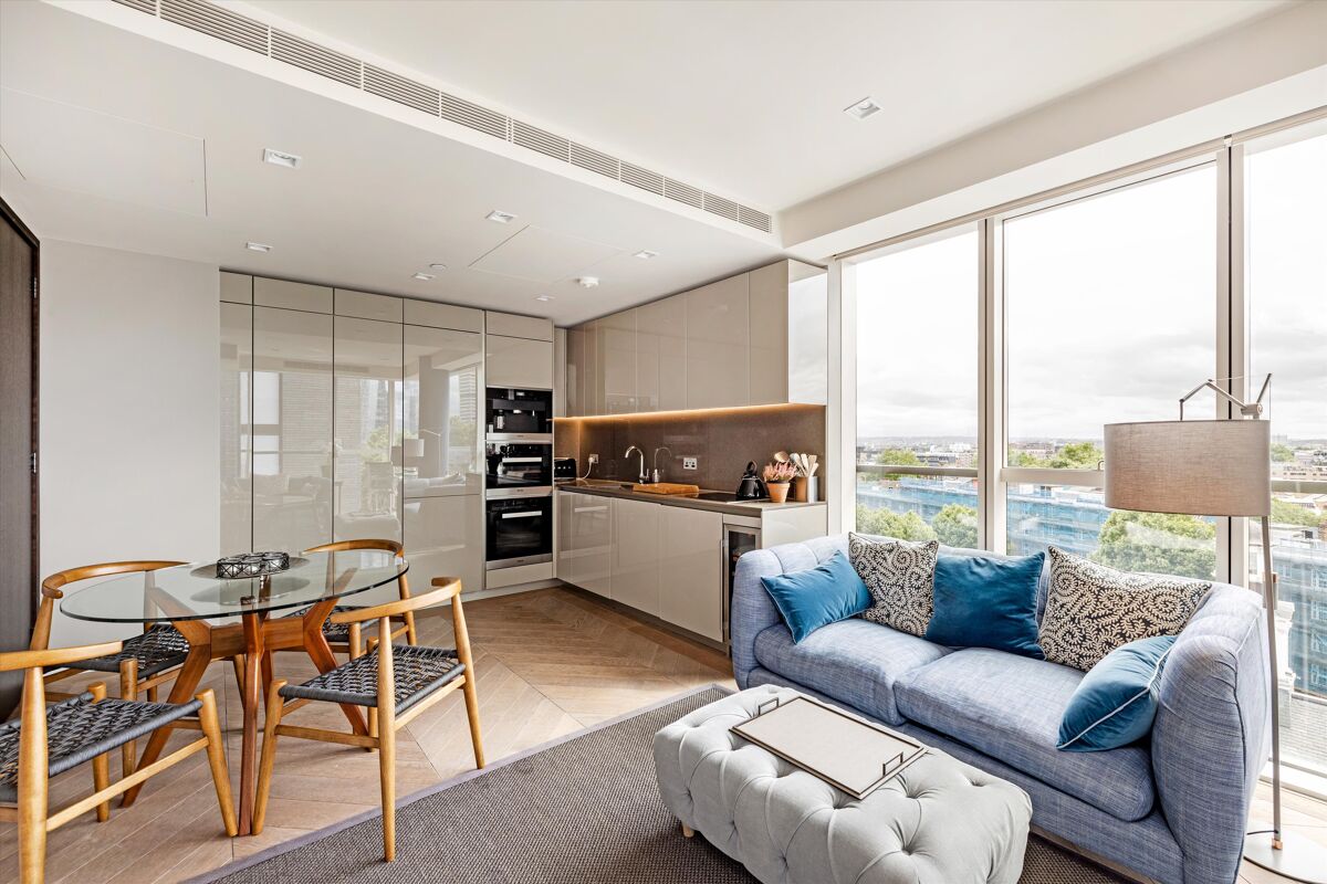 flat for sale in Balmoral House, Earls Way, London, SE1 SBK012258545