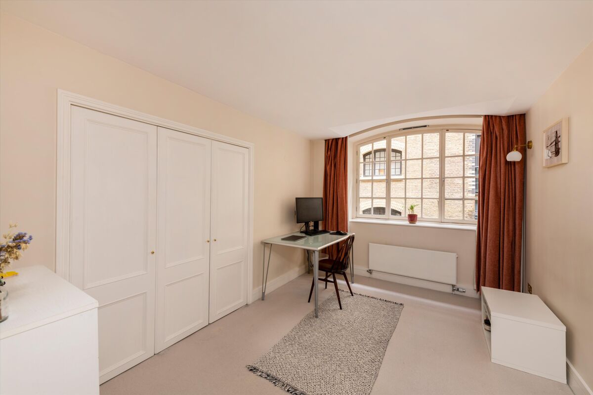 flat for sale in Shad Thames, London, SE1 SBK012272542 Knight Frank