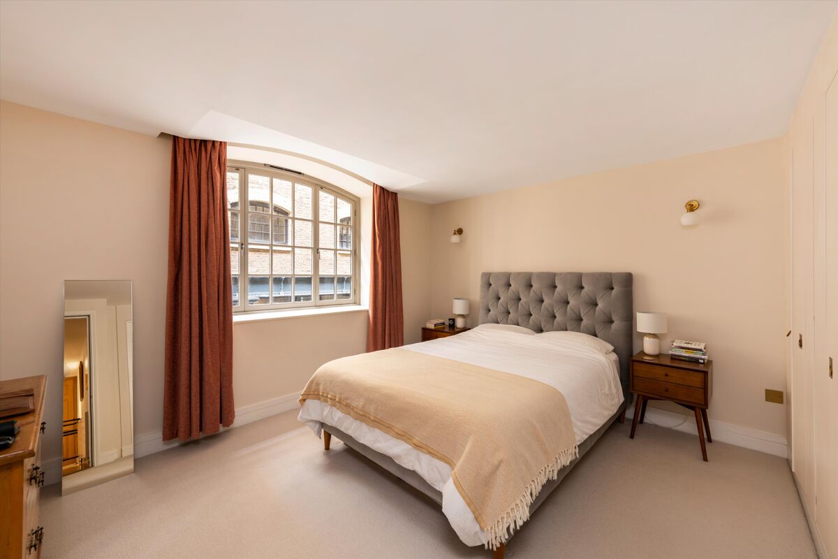 flat for sale in Shad Thames, London, SE1 SBK012272542 Knight Frank