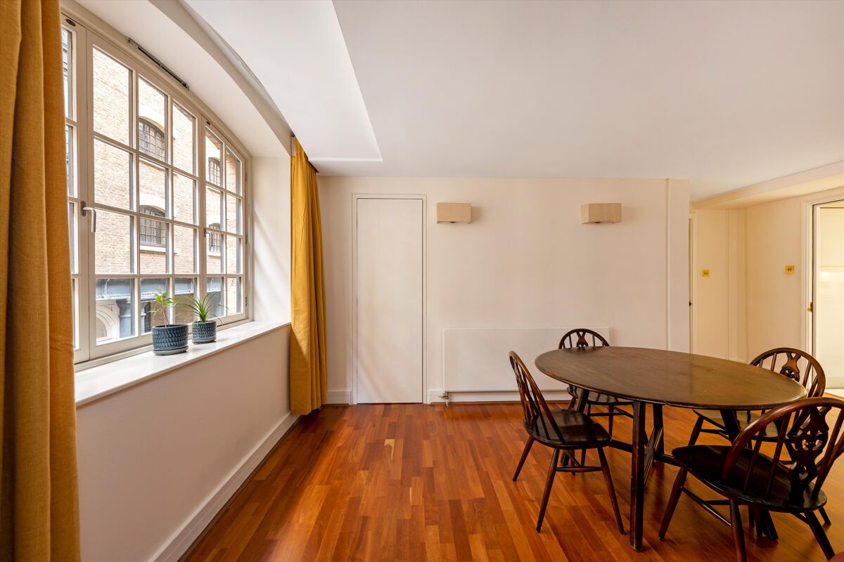 flat for sale in Shad Thames, London, SE1 SBK012272542 Knight Frank