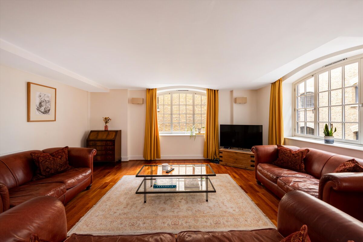 flat for sale in Shad Thames, London, SE1 SBK012272542 Knight Frank