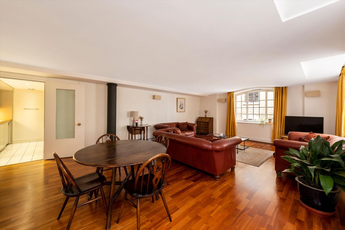 flat for sale in Shad Thames, London, SE1 SBK012272542 Knight Frank
