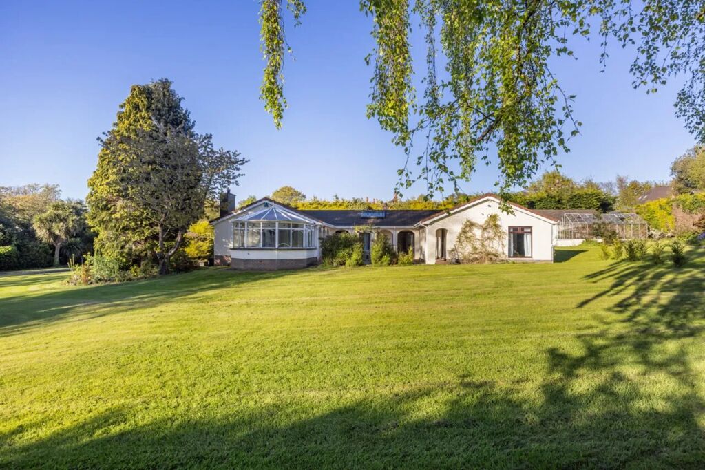 Image of 27 Cultra Avenue, Cultra, Holywood, BT18 0AZ