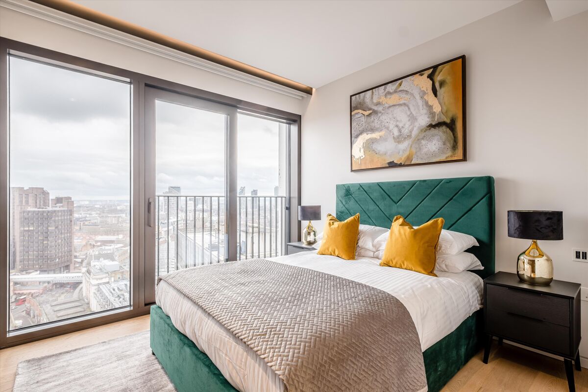 flat to rent in Casson Square, Southbank, London, SE1 SBQ012012124