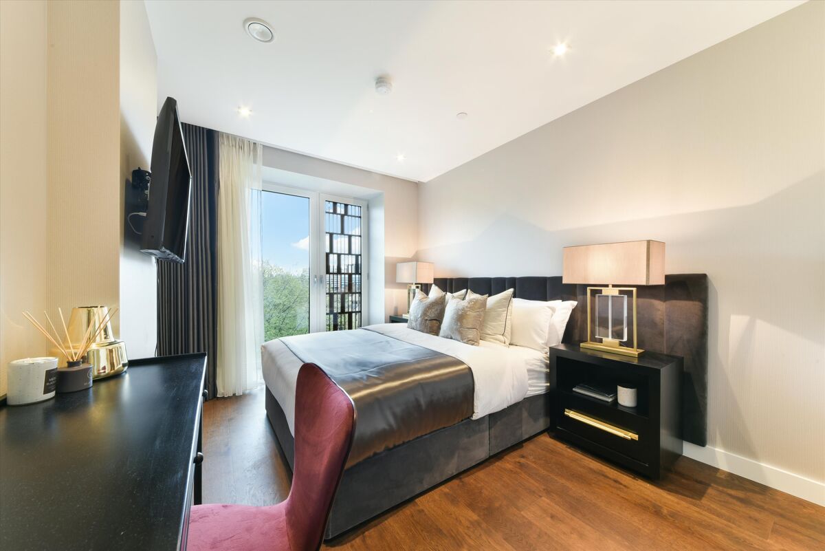 flat to rent in Palace View, 1 Lambeth High Street, Lambeth, London