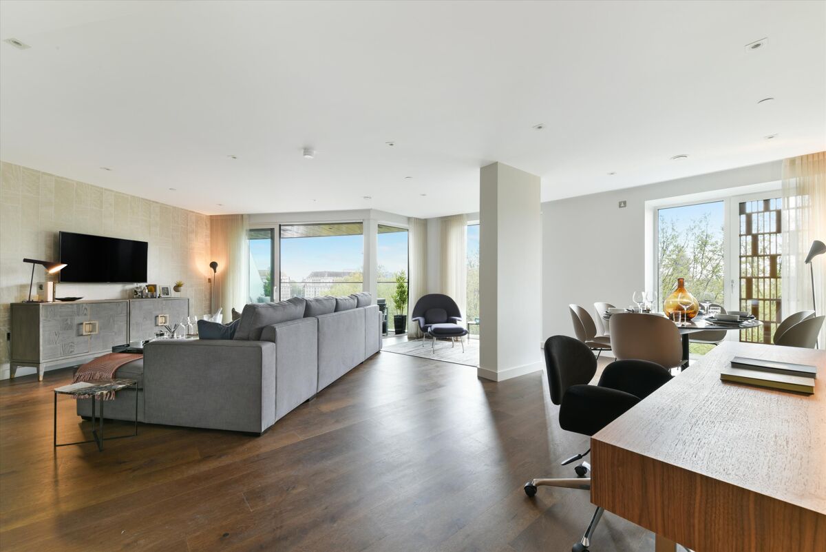 flat to rent in Palace View, 1 Lambeth High Street, Lambeth, London